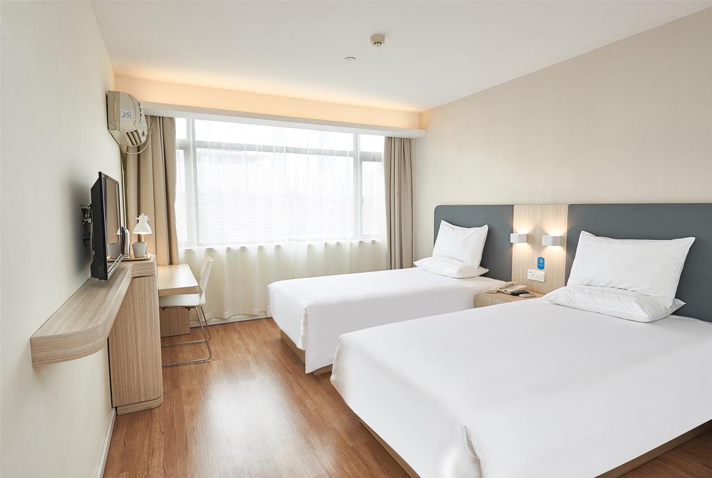 Hanting Hotel Shanghai Tangqiao Subway Station Exterior photo